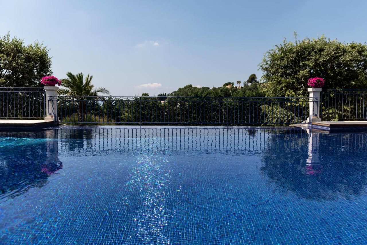 Terre De Reve Bed & Breakfast Le Rouret Exterior photo